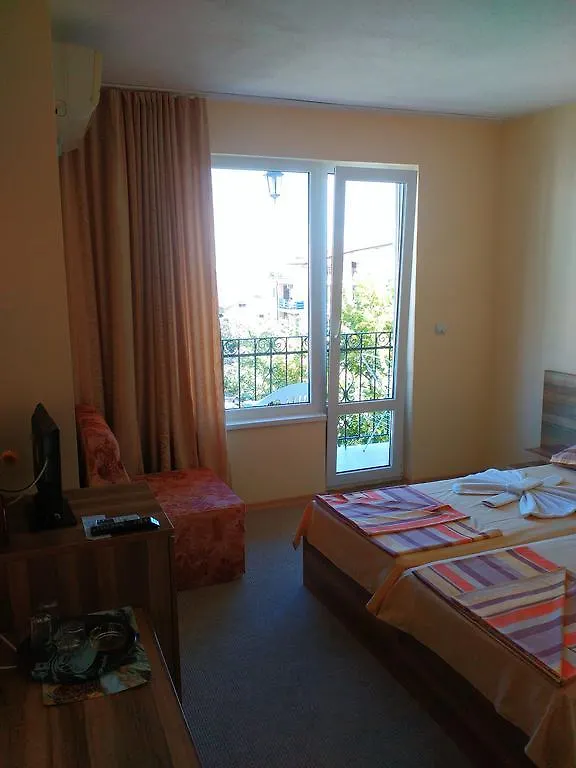 פרימורסקו Fits Guest House