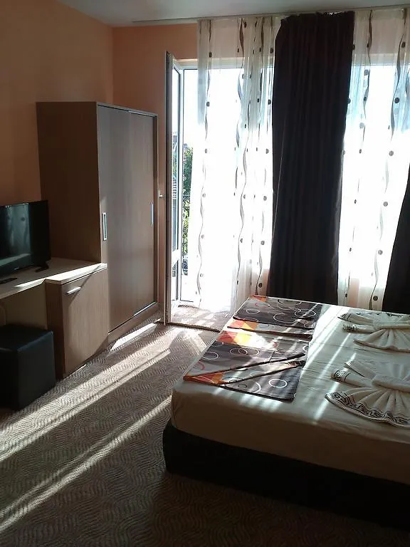פרימורסקו Fits Guest House