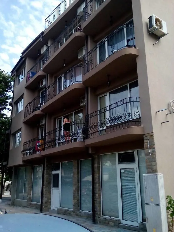 פרימורסקו Fits Guest House