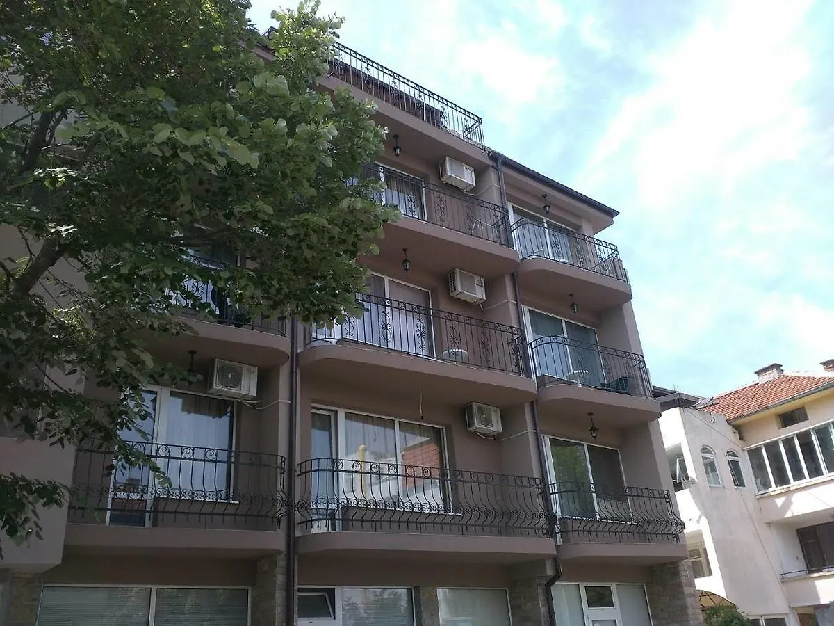 פרימורסקו Fits Guest House