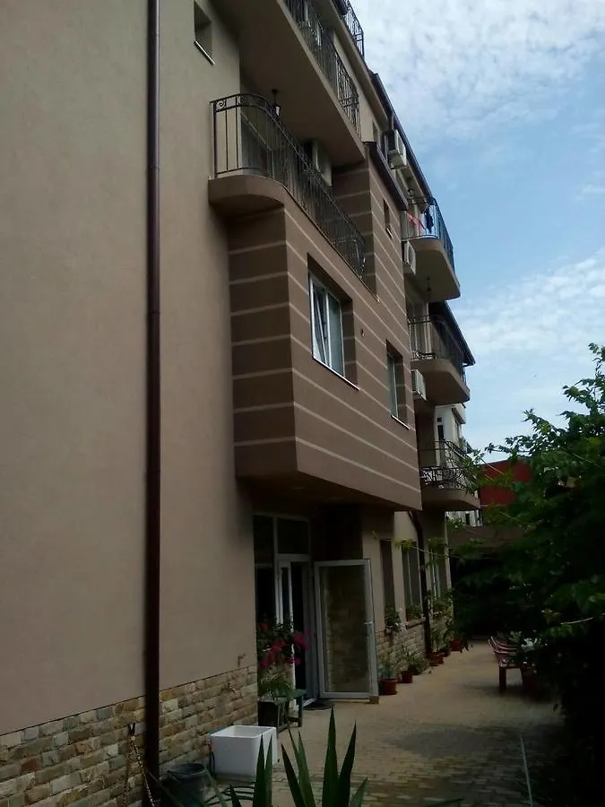 פרימורסקו Fits Guest House